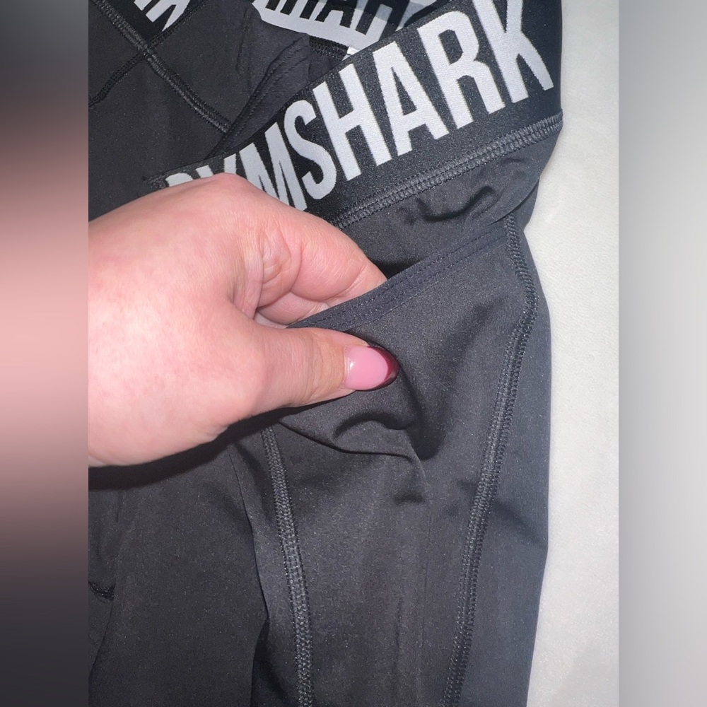Gymshark Black High-Waisted Pocket Biker Shorts | Size M | NWOT - Picture 6 of 8